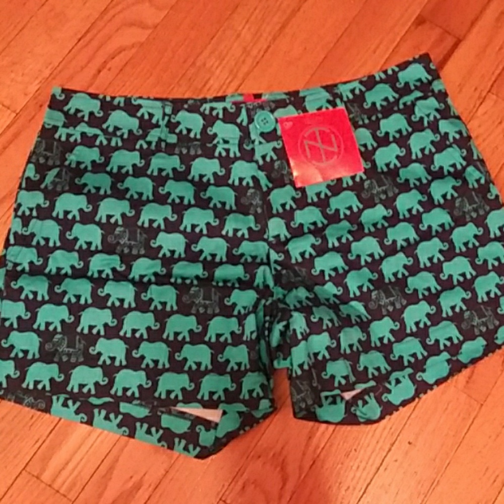 🌟NWT🌟 Tracy Negoshian Shorts